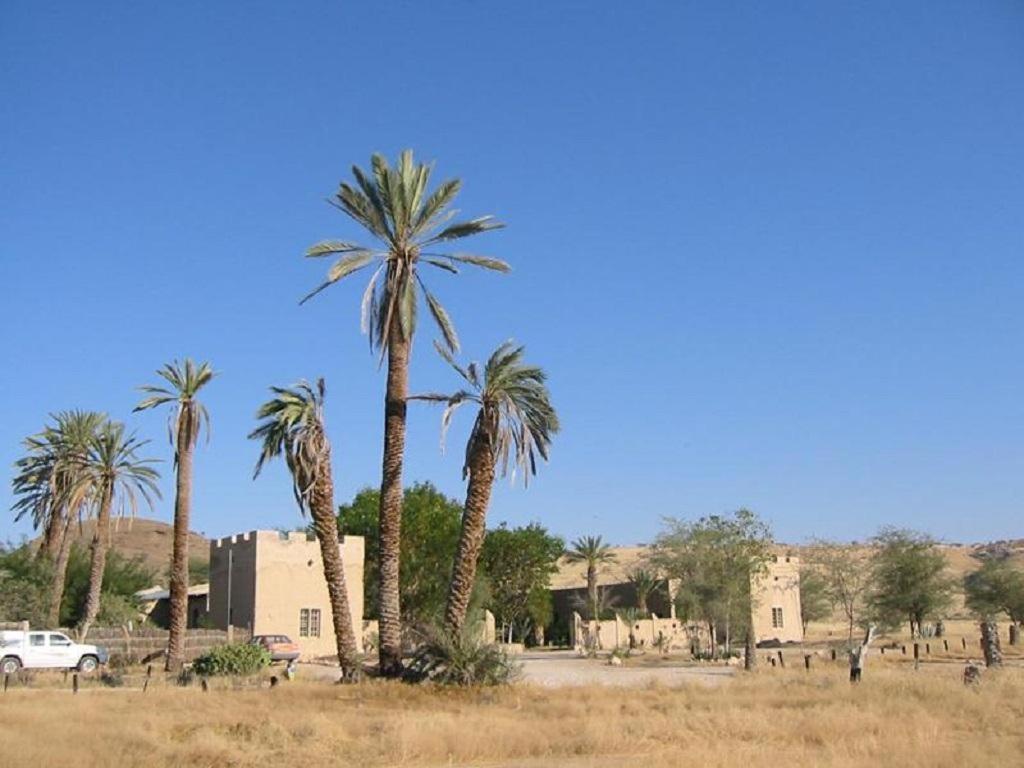 Fort Sesfontein Lodge&Safaris Exterior foto