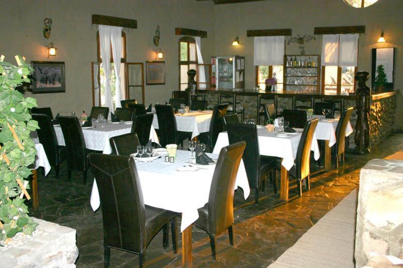 Fort Sesfontein Lodge&Safaris Exterior foto
